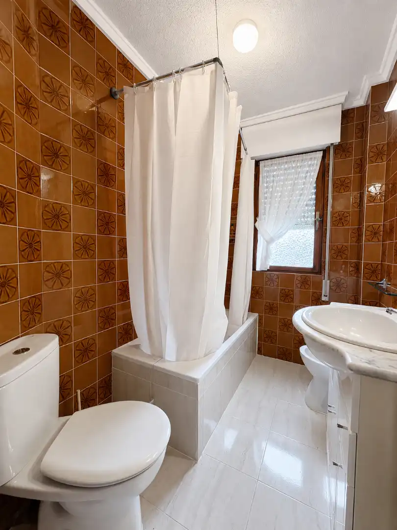 Wohnung zur Miete in Plaza de la Concordia, Reocín