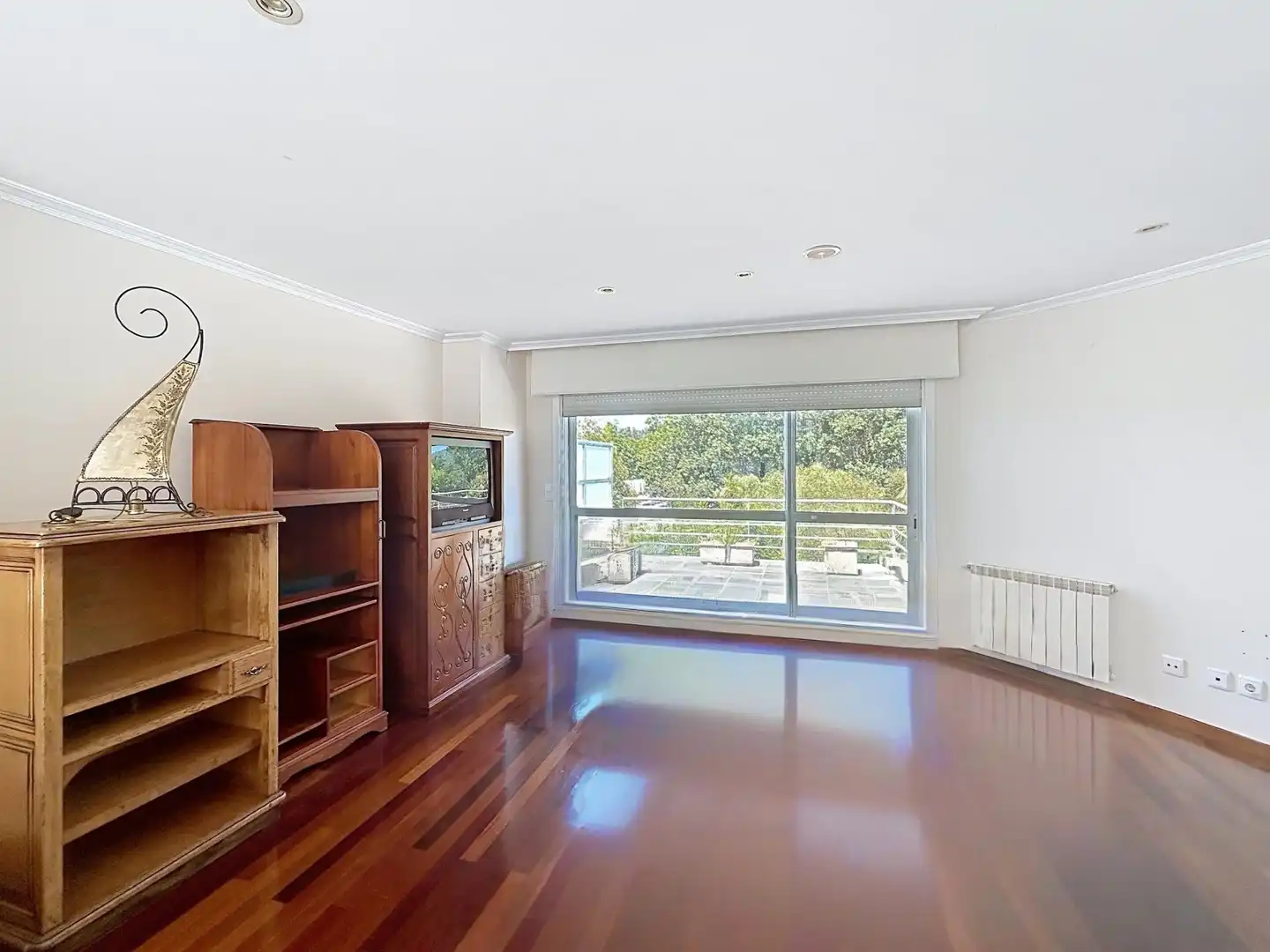 Sala de estar de Casa adosada en venta en Santiago de Compostela  con Calefacción, Terraza y Piscina comunitaria