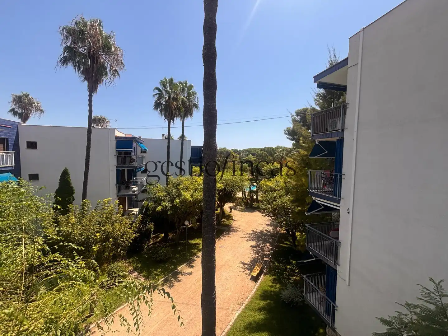 Vista exterior de Apartamento de alquiler en Cambrils con Aire acondicionado, Calefacción y Terraza