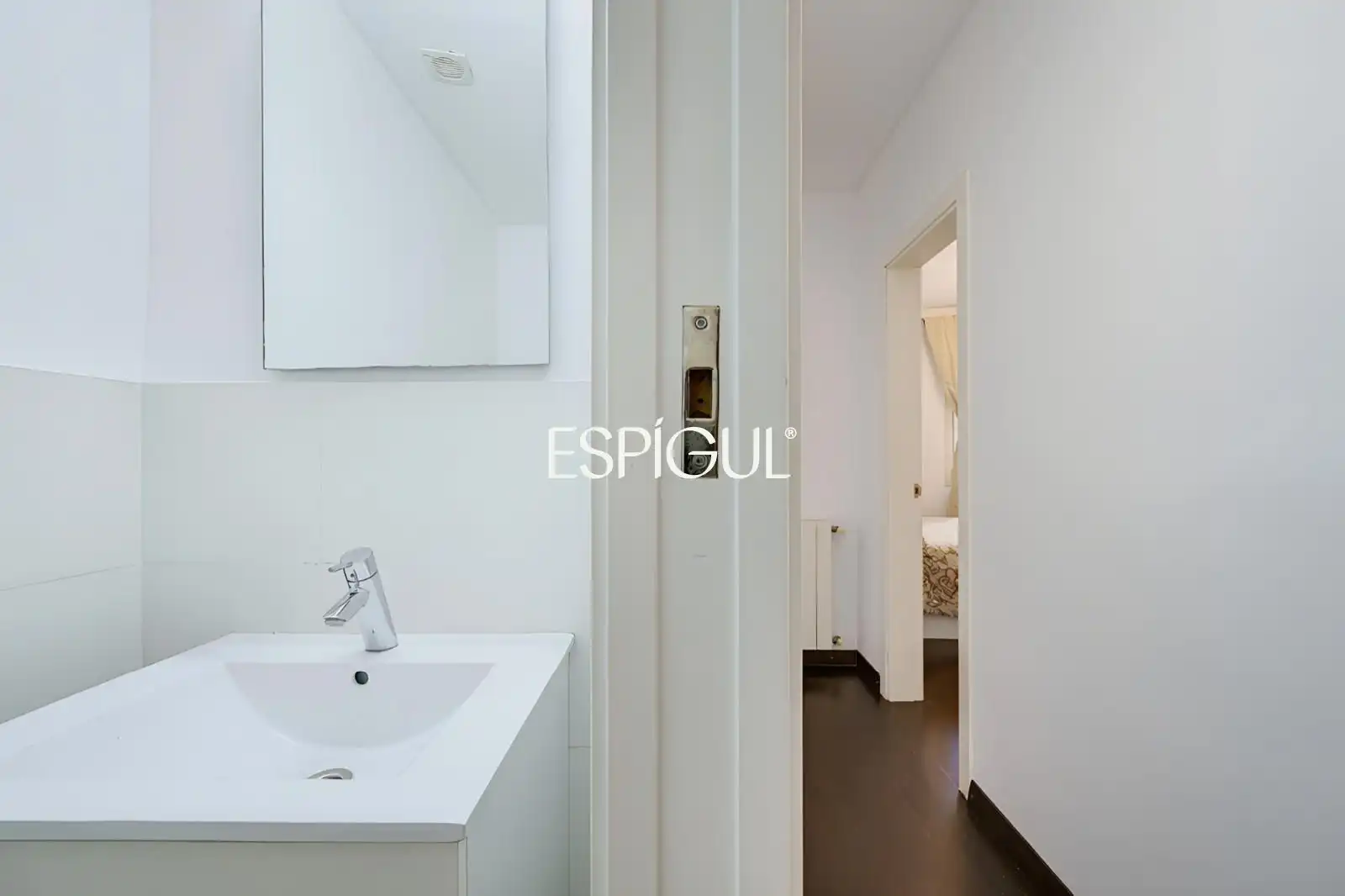 Baño de Casa adosada en venta en Torroella de Montgrí con Aire acondicionado, Calefacción y Terraza