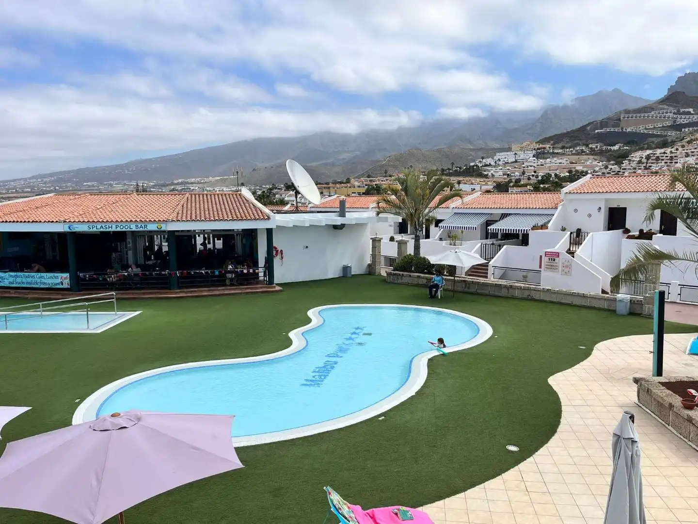 Piscina de Apartament en venda en Adeje amb Terrassa, Moblat i Balcó
