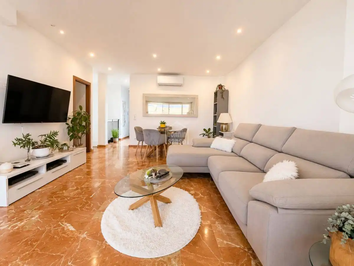 Sala d'estar de Pis en venda en Ciutadella de Menorca amb Calefacció, Terrassa i Moblat