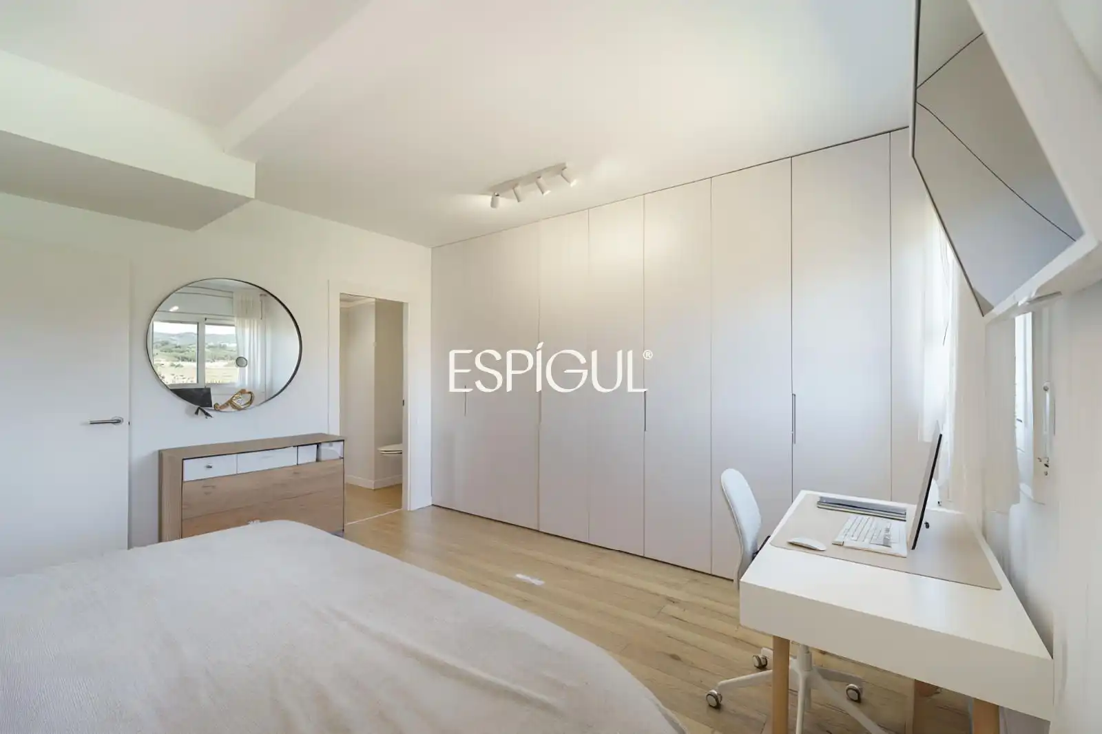Bedroom of Flat for sale in Sant Andreu de Llavaneres  with Air Conditioner, Heating and Parquet flooring