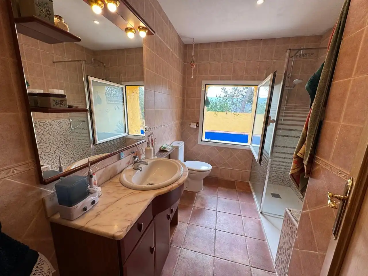 Baño de Finca rústica en venta en Sant Fost de Campsentelles con Calefacción, Jardín privado y Parquet