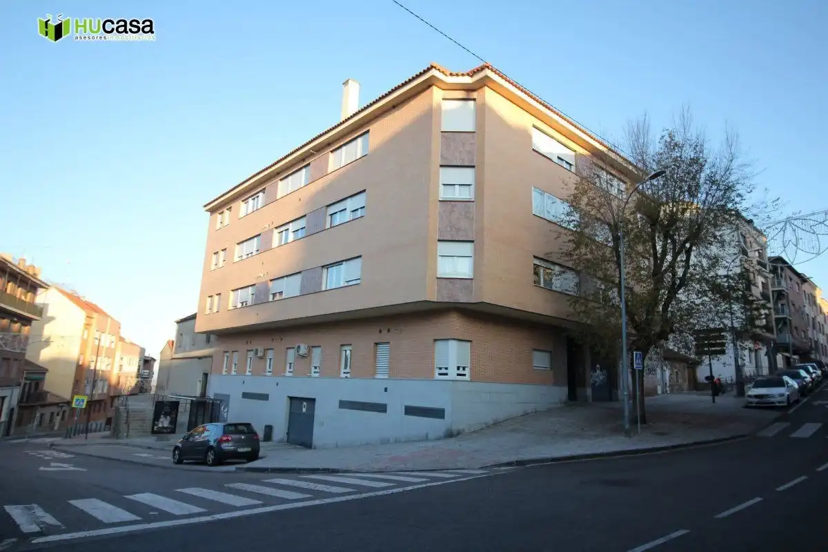Außenansicht von Geschaftsraum zur Miete in Toledo