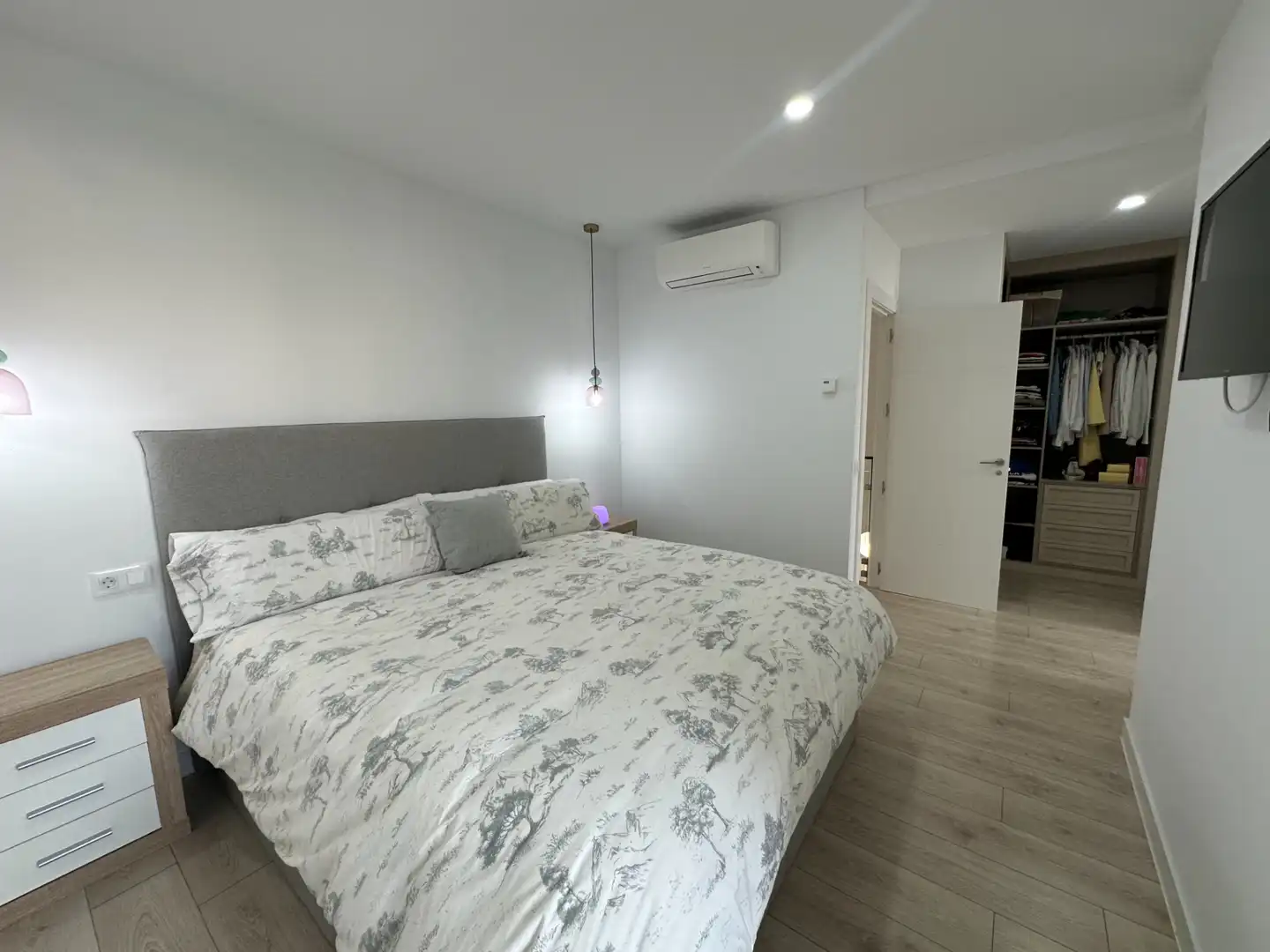 Bedroom of Detached homes for sale in Valdemoro  with Air Conditioner, Heating and Private garden