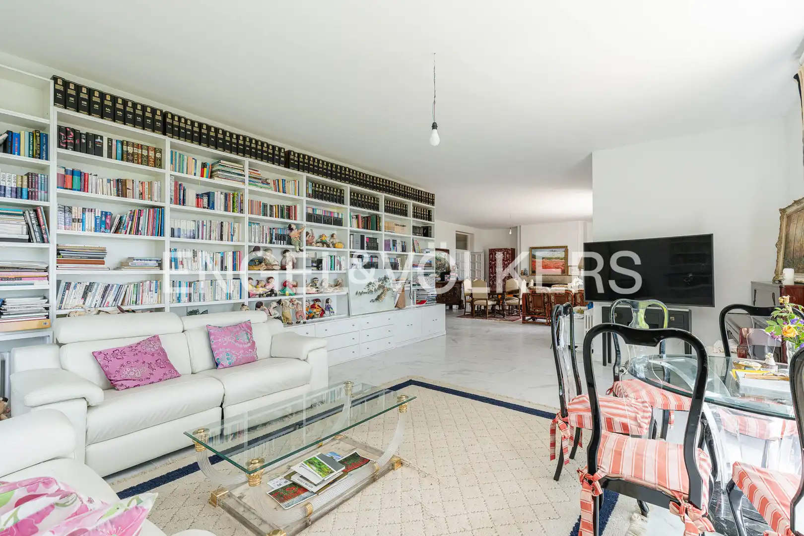 Living room of Houses for sale in San Lorenzo de El Escorial  with Heating, Private garden and Terrace