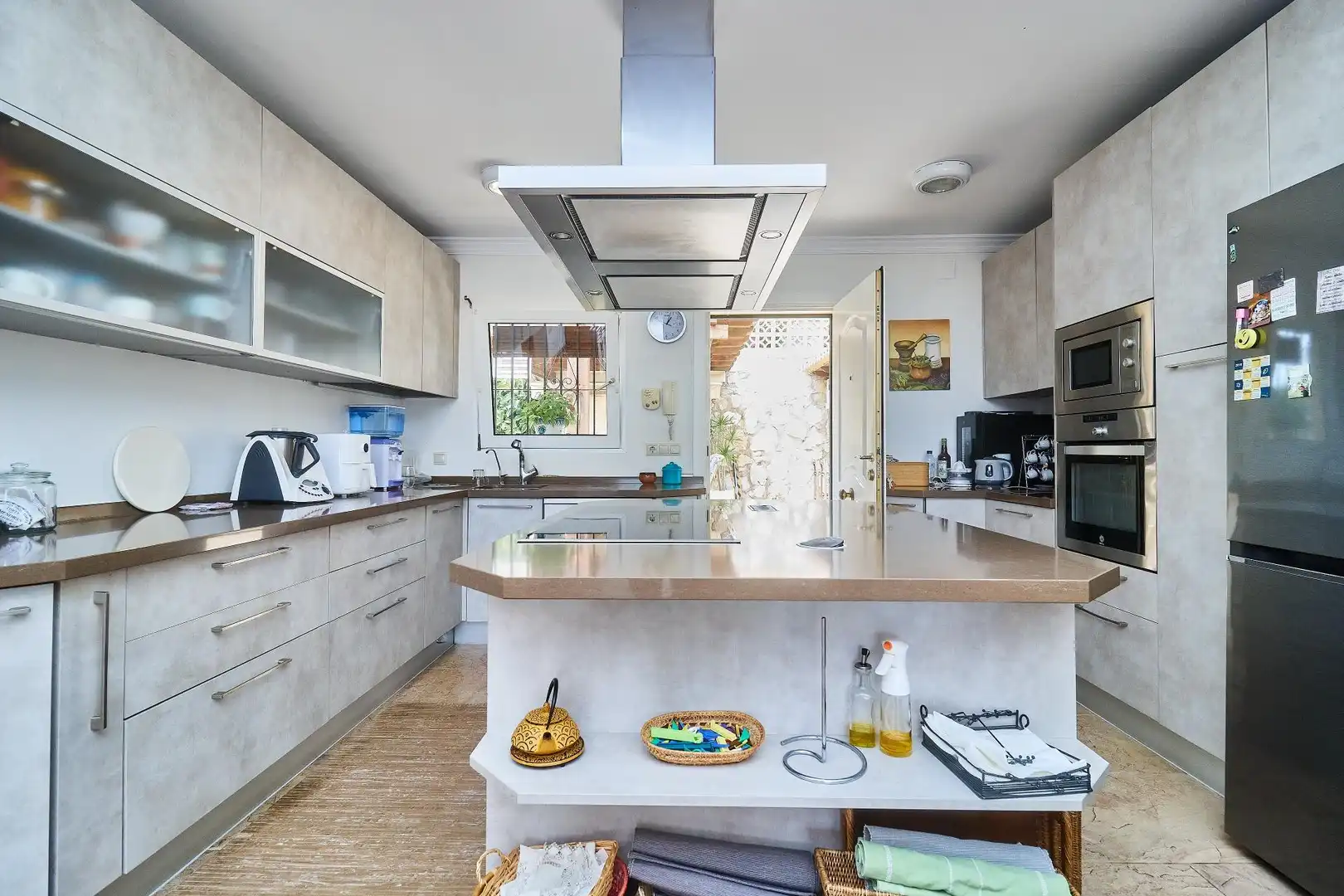 Chalet con piscina en venta en El Faro de Calaburra - Chaparral, imagen 12