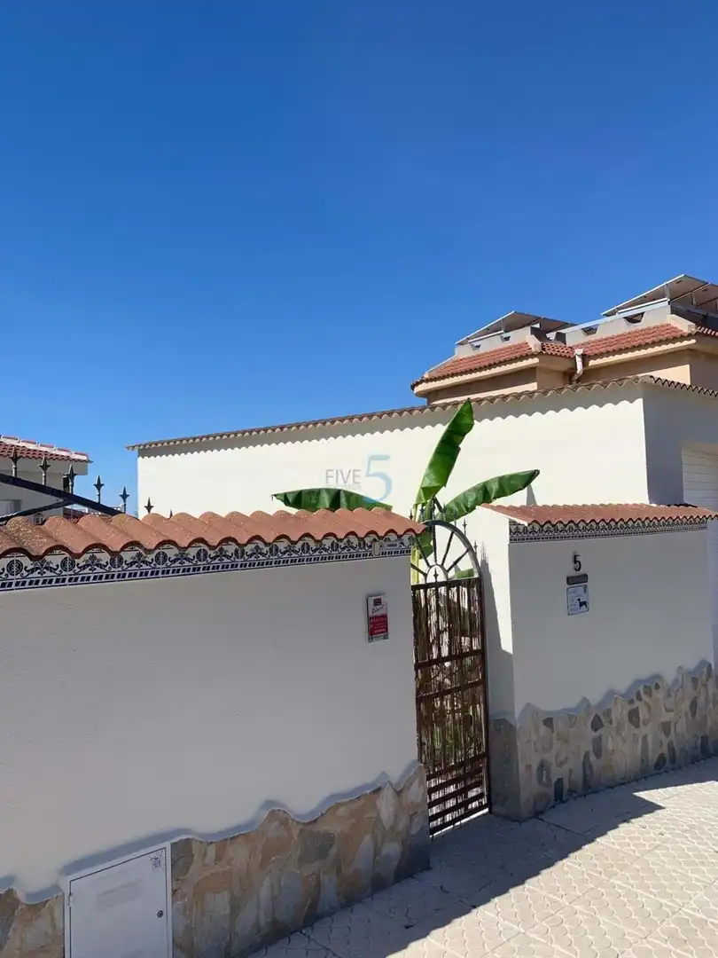 Casa con piscina en venta en Calle Barranco, imagen 16