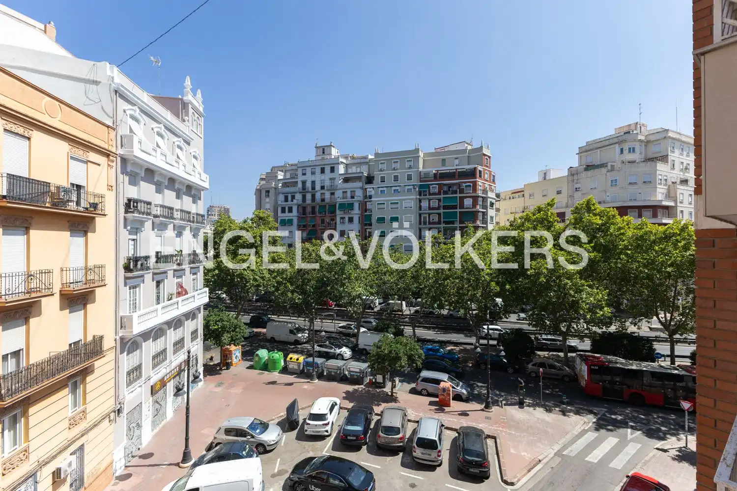 Exterior view of Flat for sale in Valencia  with Air Conditioner, Heating and Parquet flooring