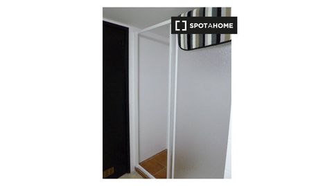 Foto 5 de Habitació a Grancasa, Zaragoza Capital