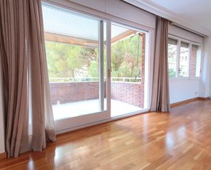 Bedroom of Flat to rent in  Barcelona Capital  with Air Conditioner, Heating and Private garden