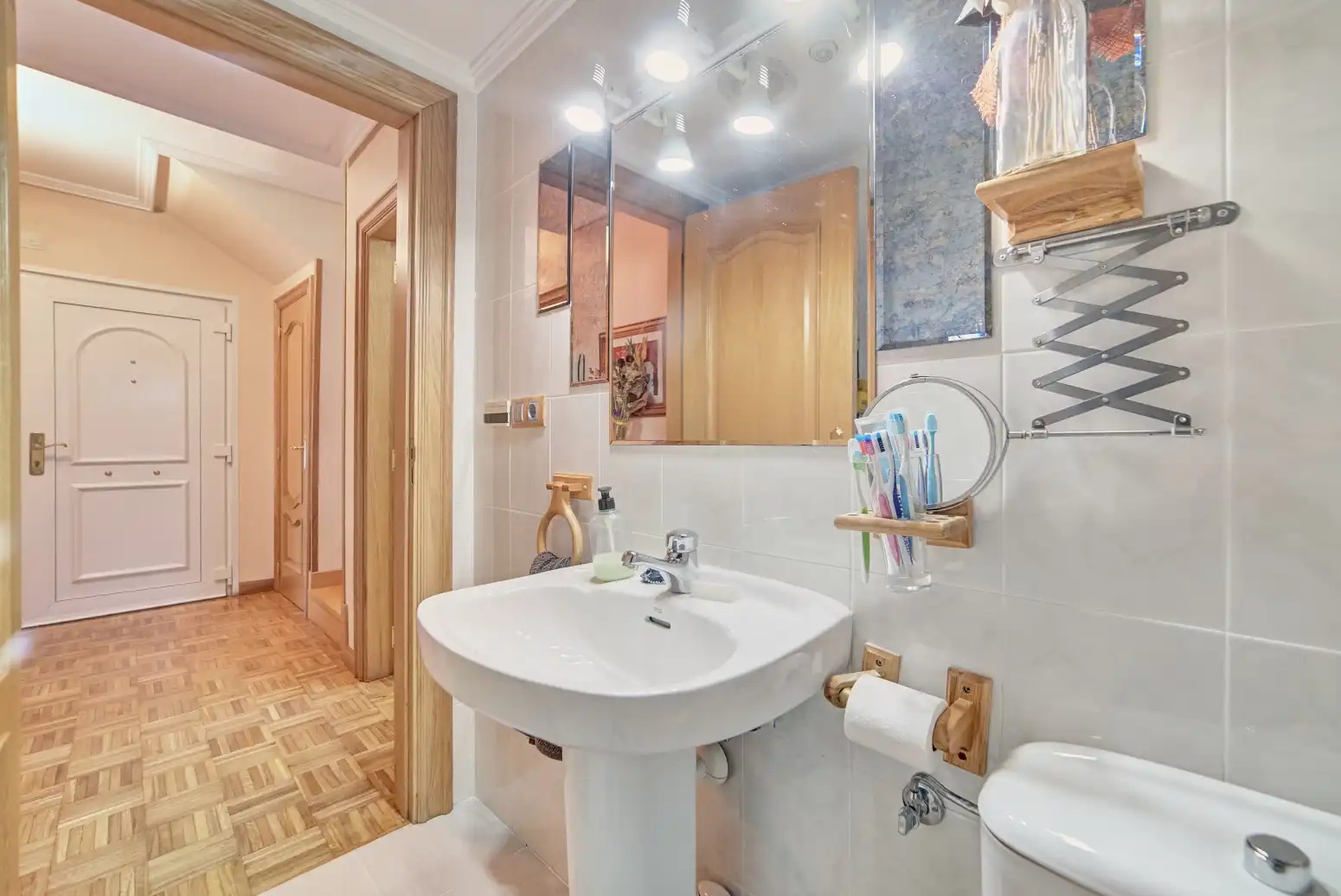Baño de Casa adosada en venta en Ezcabarte con Calefacción, Jardín privado y Parquet
