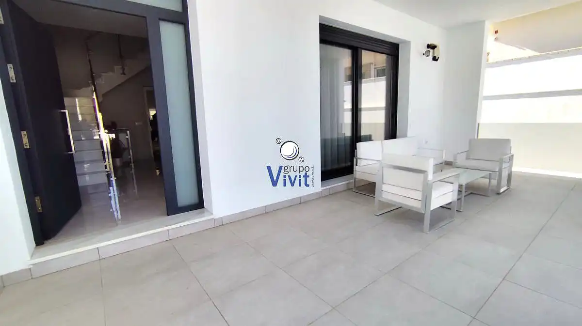 Terrasse von Haus oder Chalet zum Verkauf in Alcalá de Guadaira mit Klimaanlage, Terrasse und Abstellraum