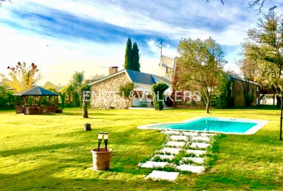 Vista exterior de Casa o chalet de alquiler en Algete con Aire acondicionado, Calefacción y Jardín privado