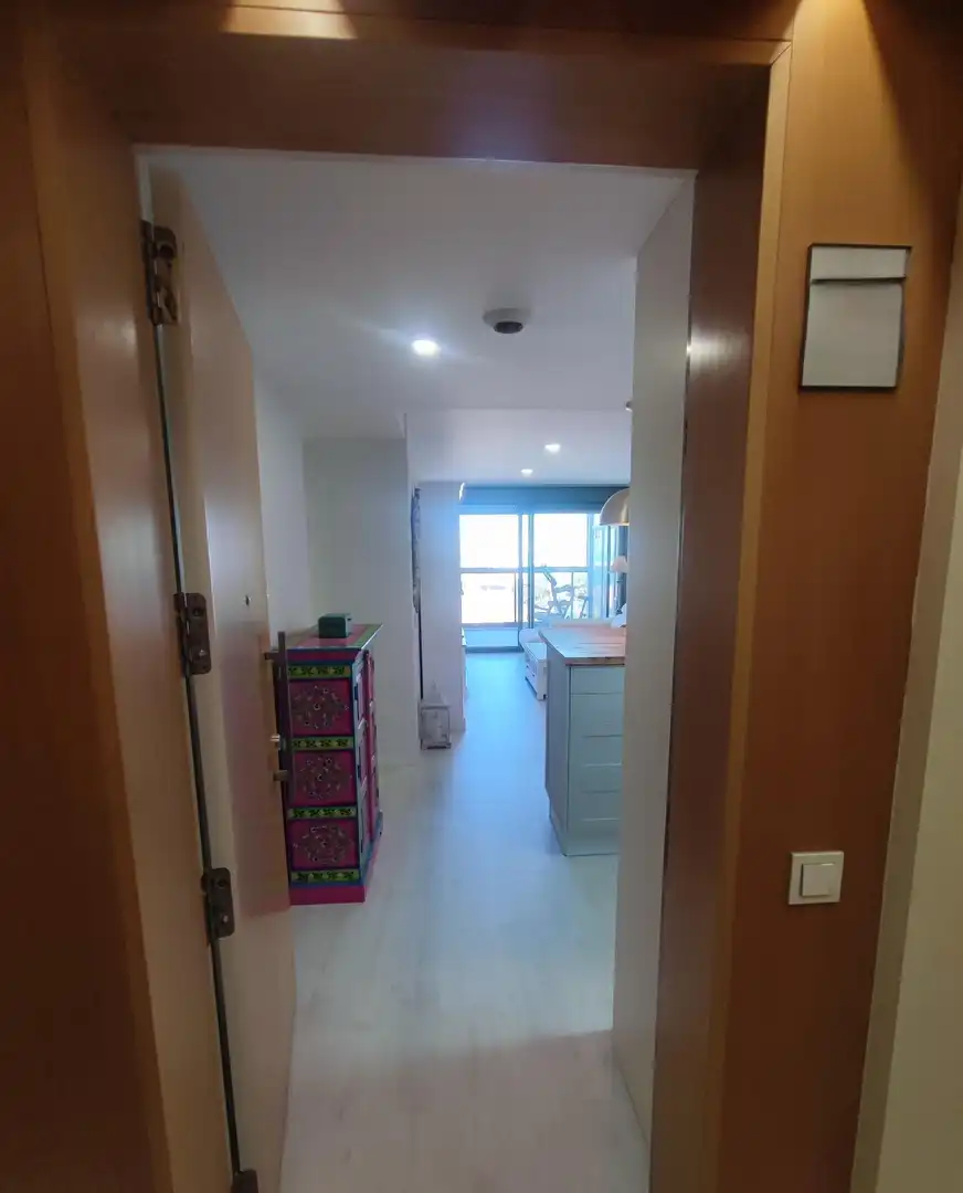Piso de alquiler en Almería con Aire acondicionado, Calefacción y Jardín privado