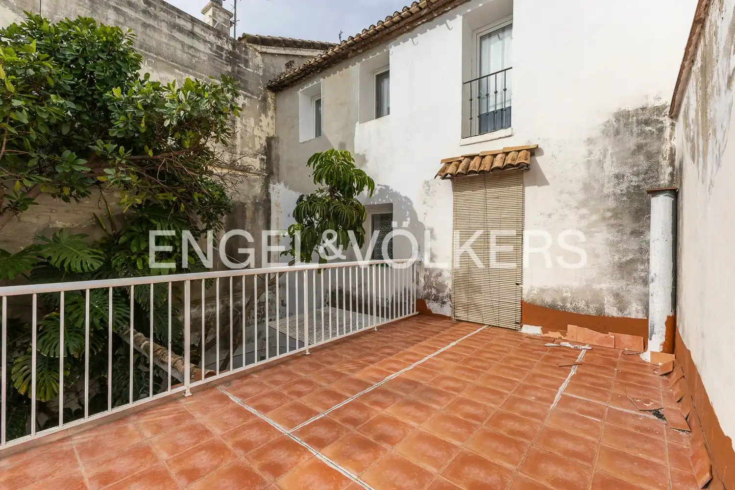 Vista exterior de Casa o chalet en venta en Almoines con Calefacción, Trastero y Amueblado