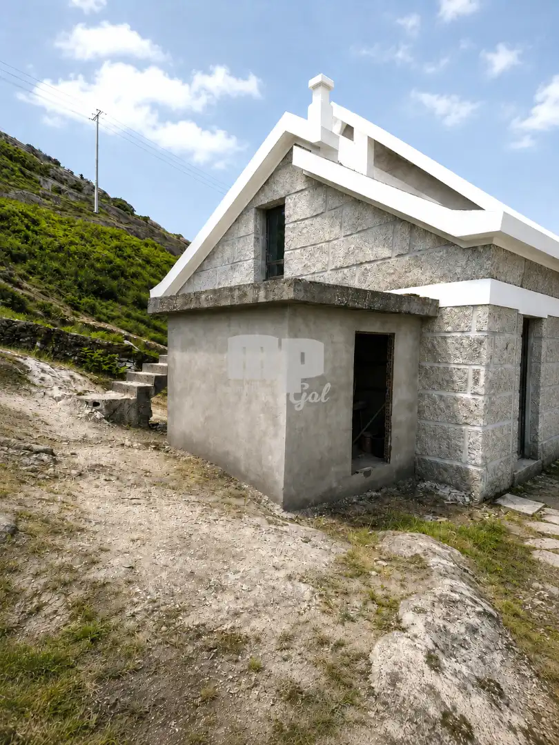 Exterior view of Houses for sale in Fornelos de Montes  with Private garden and Storage room