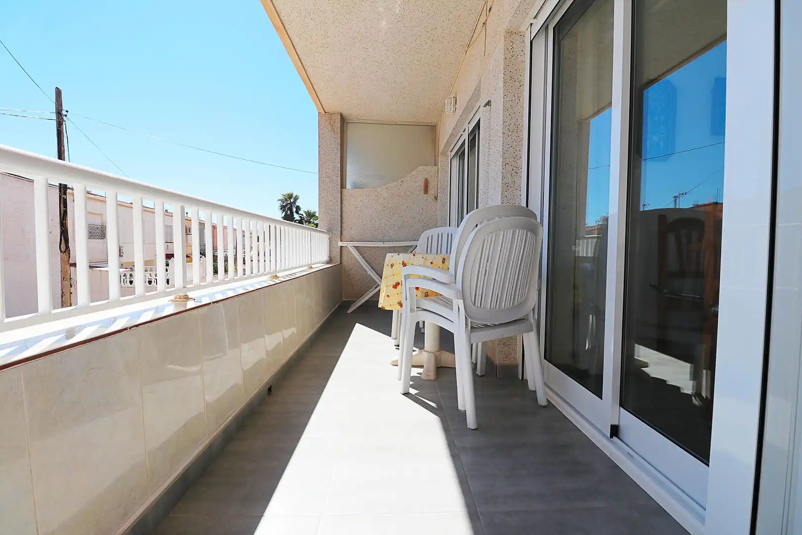 Terraza de Piso en venta en Guardamar del Segura con Terraza, Amueblado y Lavadora