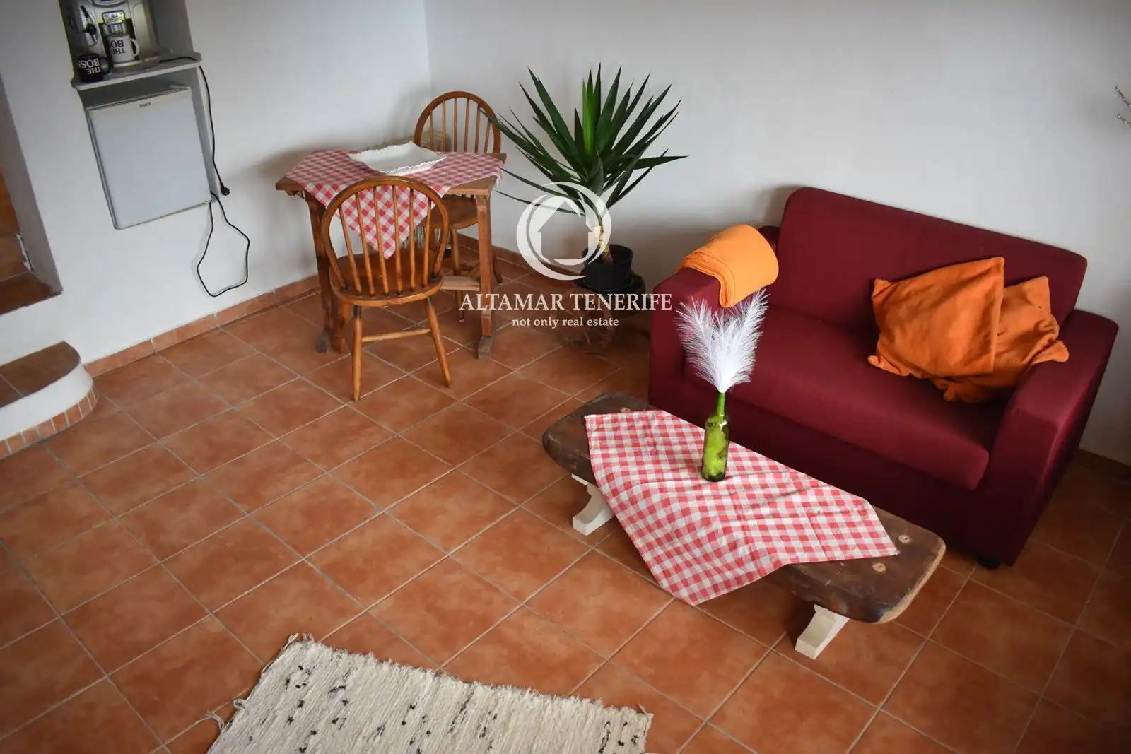 Sala d'estar de Casa o xalet en venda en Icod de los Vinos amb Terrassa, Traster i Moblat