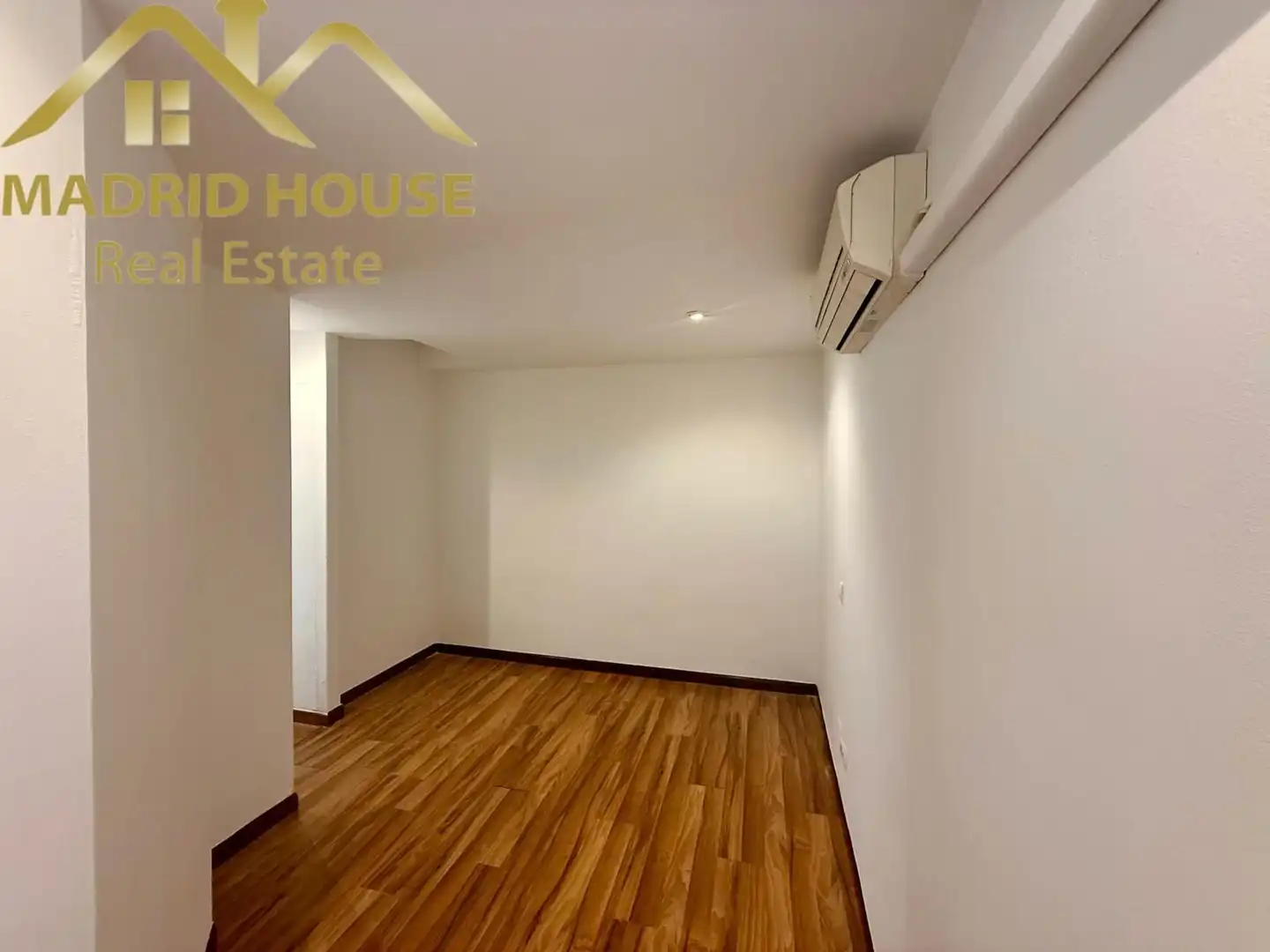 Duplexes for rent in calle de la virgen, San Diego