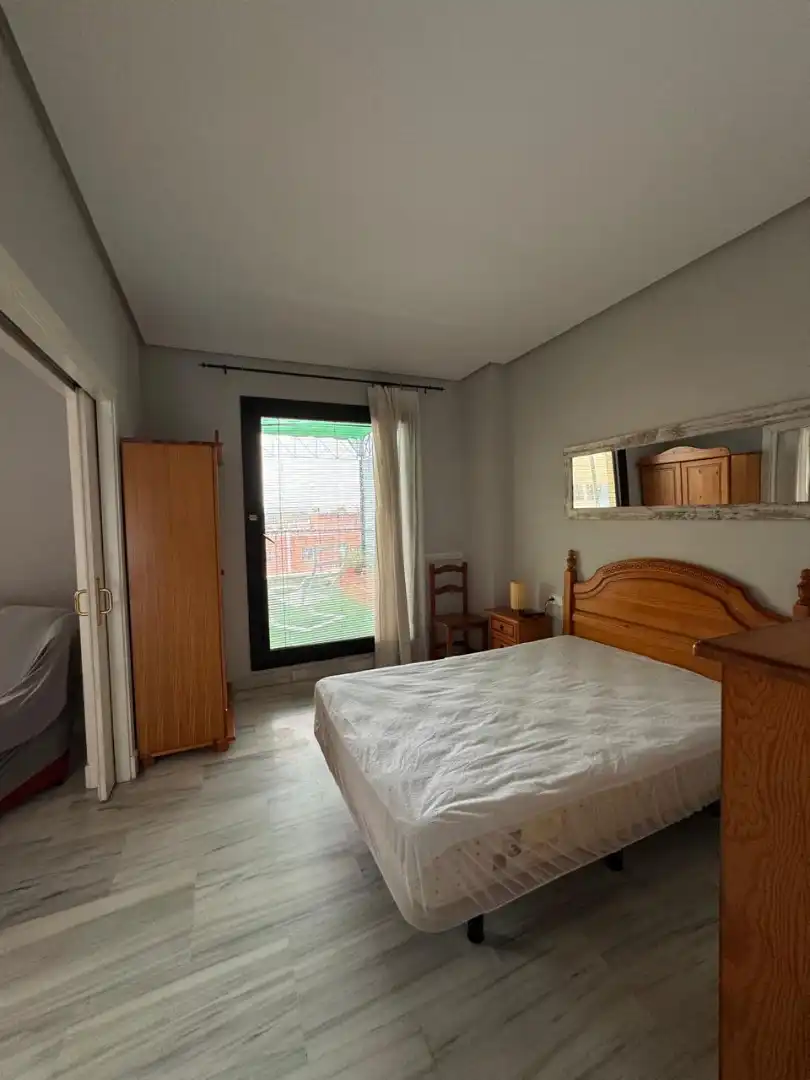 Bedroom of Apartments for rent in Sevilla  with Air Conditioner, Heating and Terrace