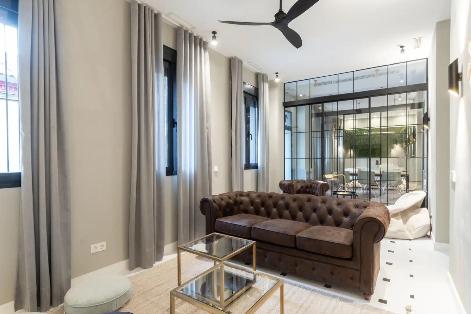Living room of Study for rent in Madrid  with Air Conditioner, Heating and Furnished