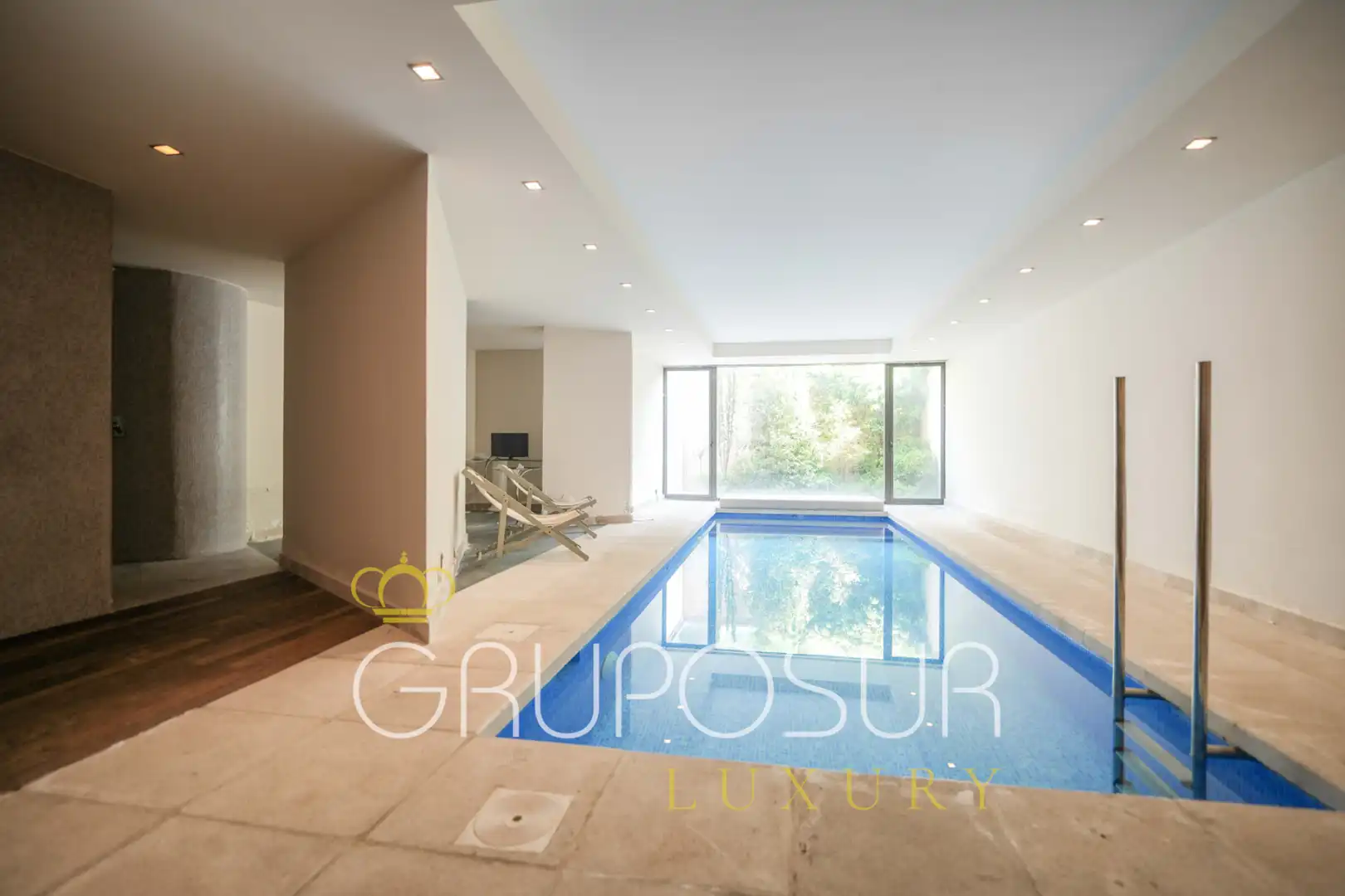 Swimming pool of Houses for sale in Simancas  with Air Conditioner, Heating and Private garden