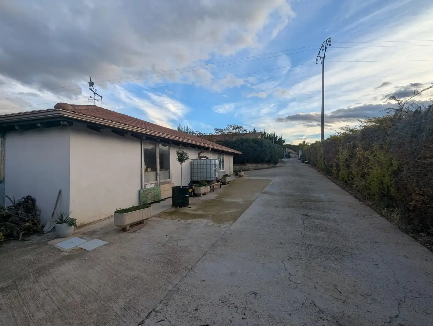 Vista exterior de Nave industrial en venta en Aberin