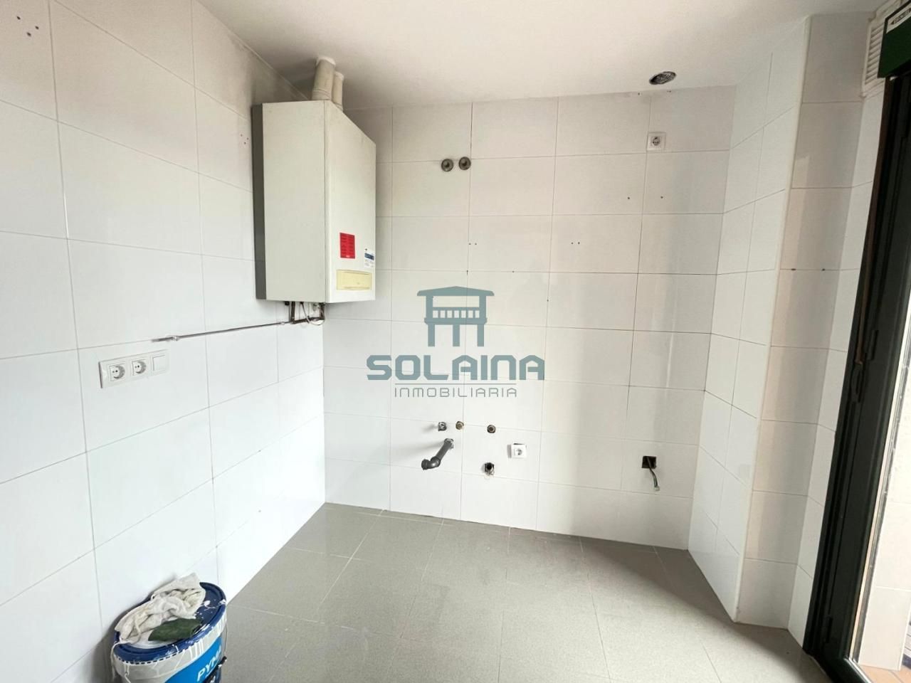 Bathroom of Duplex for sale in San Cibrao das Viñas  with Heating and Storage room