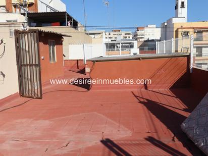 Vista exterior de Casa o xalet en venda en Sagunto / Sagunt amb Aire condicionat, Calefacció i Terrassa