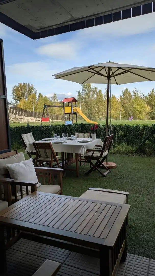 Terraza de Piso en venta en Villarcayo de Merindad de Castilla la Vieja con Calefacción, Parquet y Terraza