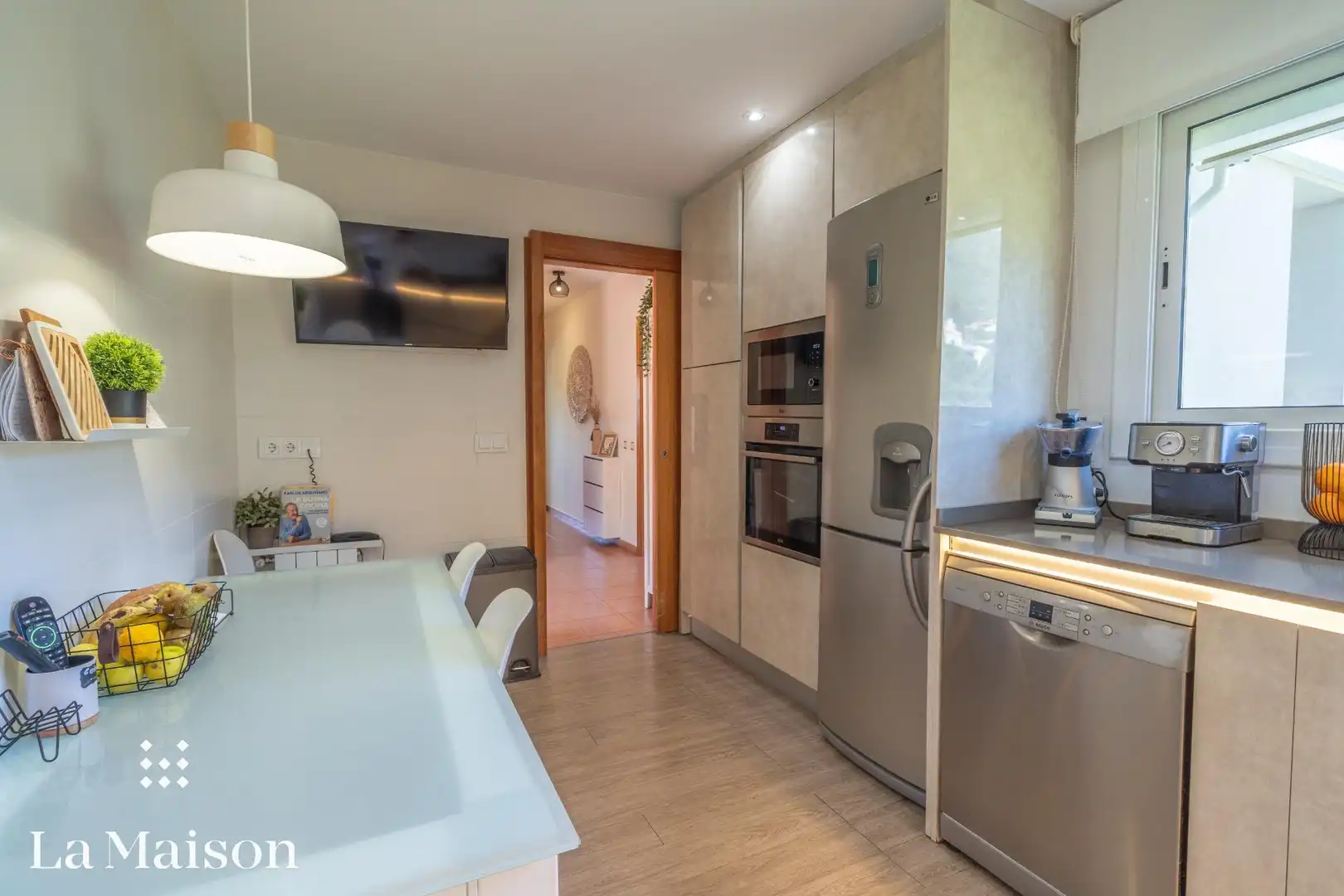Cocina de Casa o chalet en venta en Alella con Aire acondicionado, Calefacción y Jardín privado