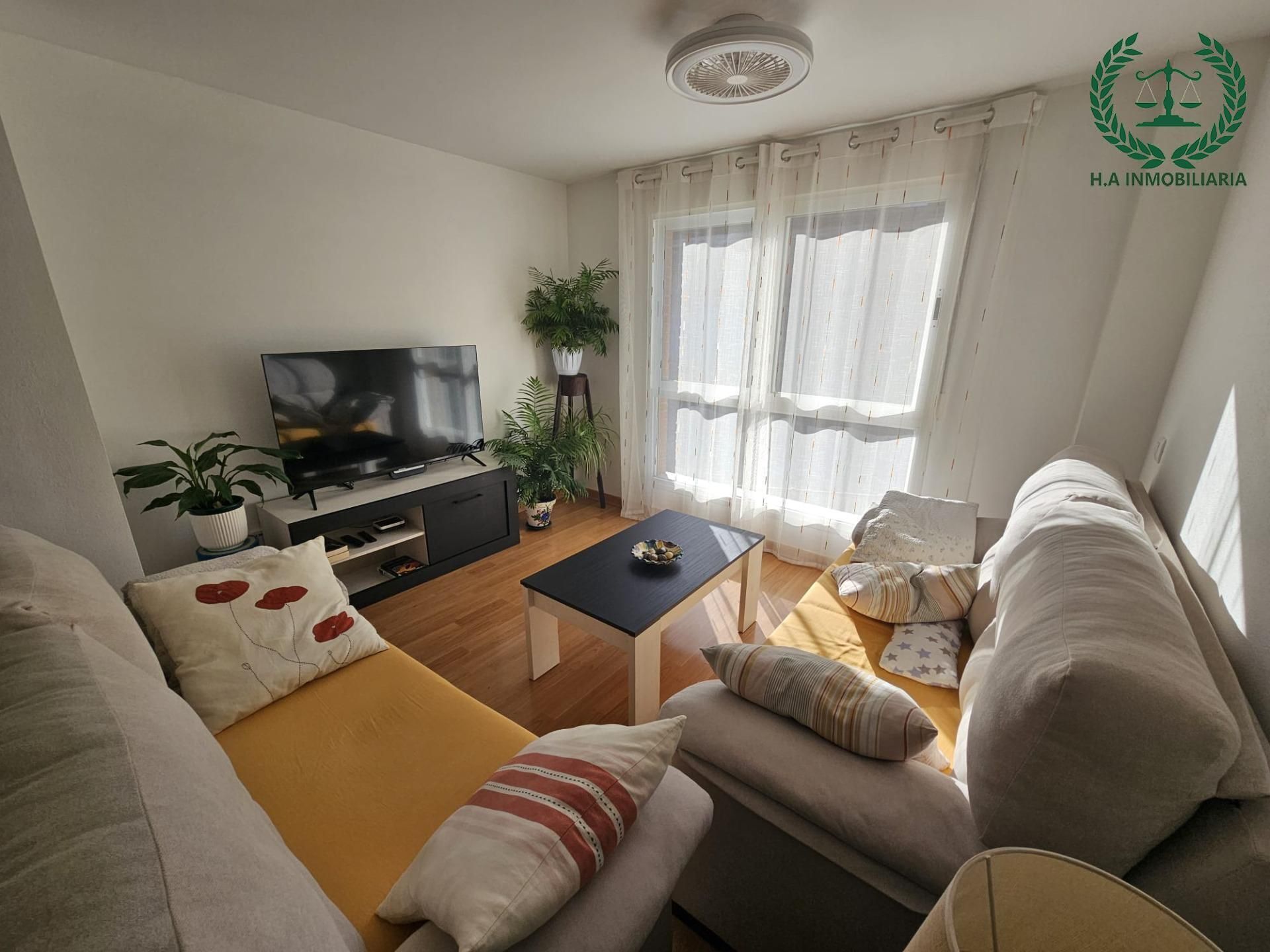 Sala de estar de Piso en venta en Pedrezuela con Calefacción y Terraza