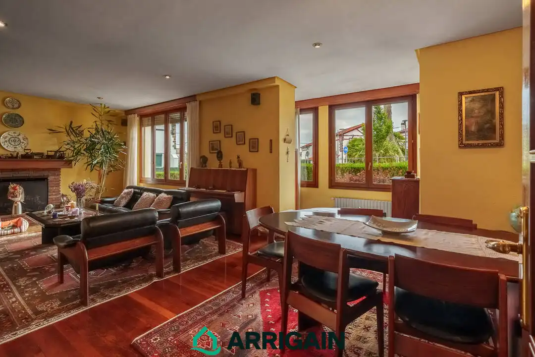 Sala de estar de Casa o chalet en venta en Irun  con Calefacción, Jardín privado y Terraza