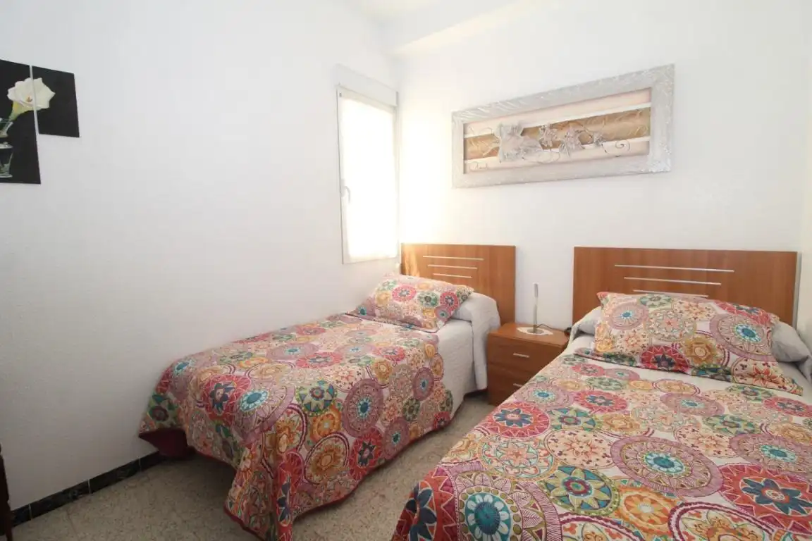 Dormitori de Apartament en venda en Torrevieja amb Terrassa