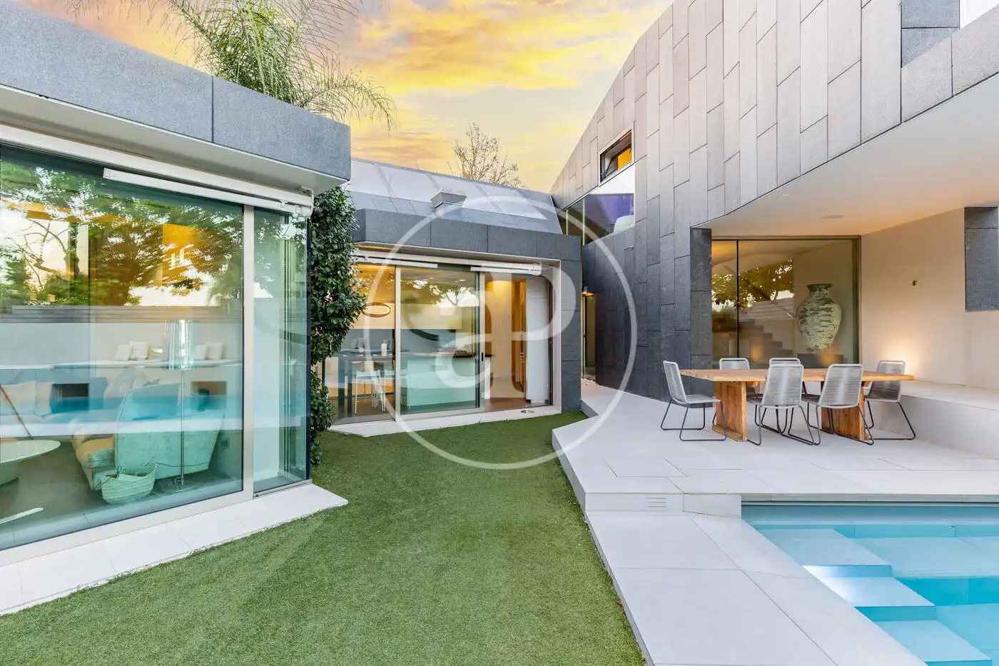 Terrassa de Casa o xalet en venda en Sant Cugat del Vallès amb Aire condicionat, Calefacció i Jardí privat