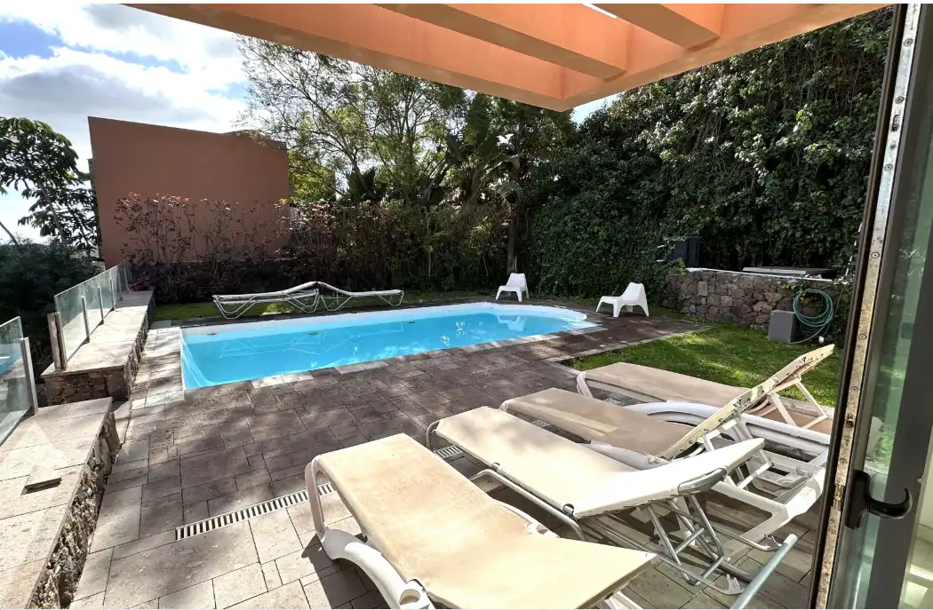 Chalet con terraza en venta en Calle San Bartolomé de Tirajana 9, imagen 3