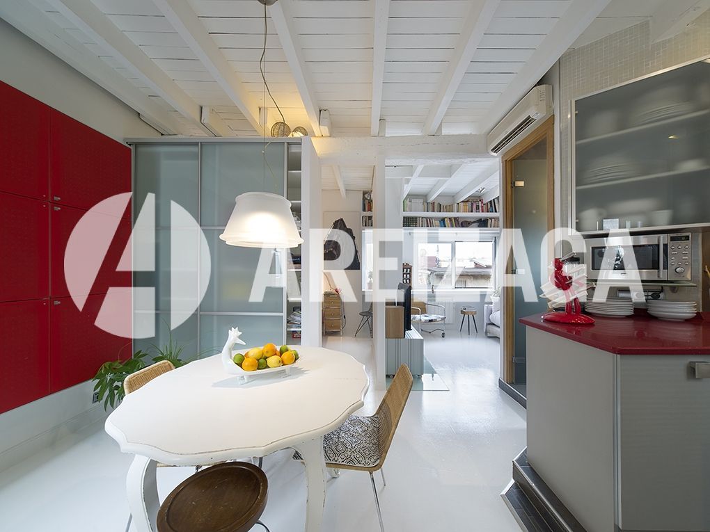 Vista exterior de Àtic en venda en Donostia - San Sebastián  amb Calefacció