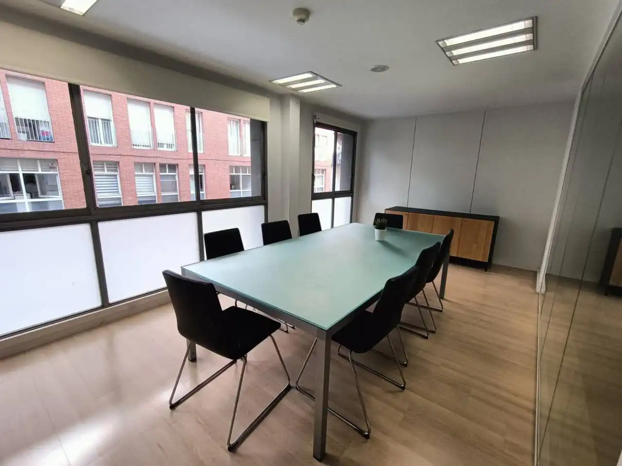 Office for rent in Girona  with Air Conditioner and Heating