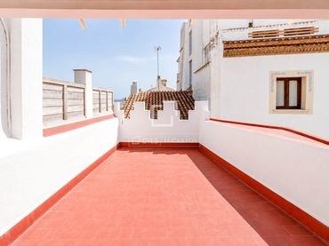 Villa avec balcon à vendre à Centre