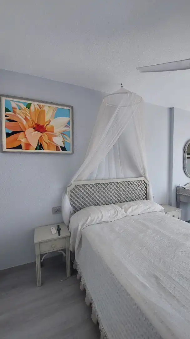 Habitación de Dúplex de alquiler en La Manga del Mar Menor con Aire acondicionado, Terraza y Amueblado