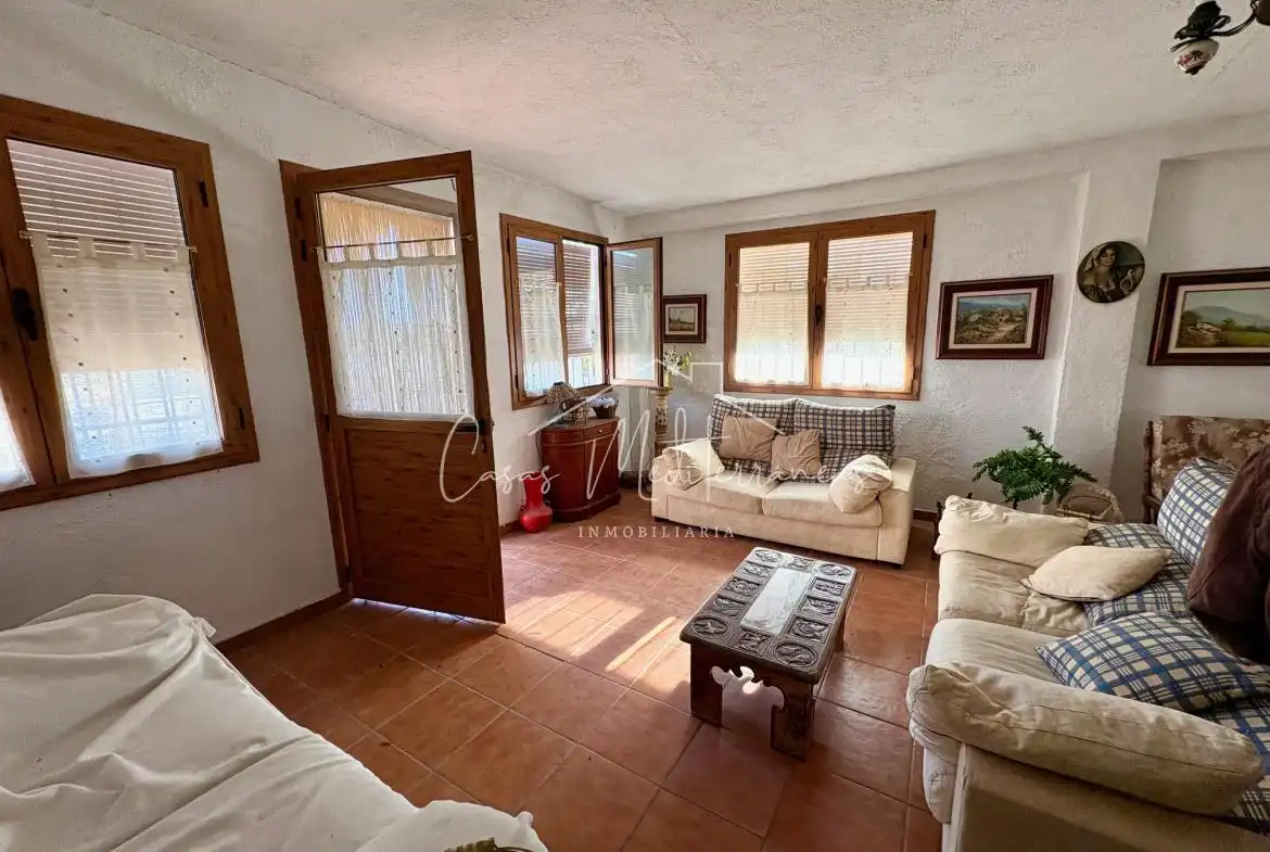Sala de estar de Finca rústica en venta en Mont-roig del Camp con Jardín privado, Terraza y Piscina