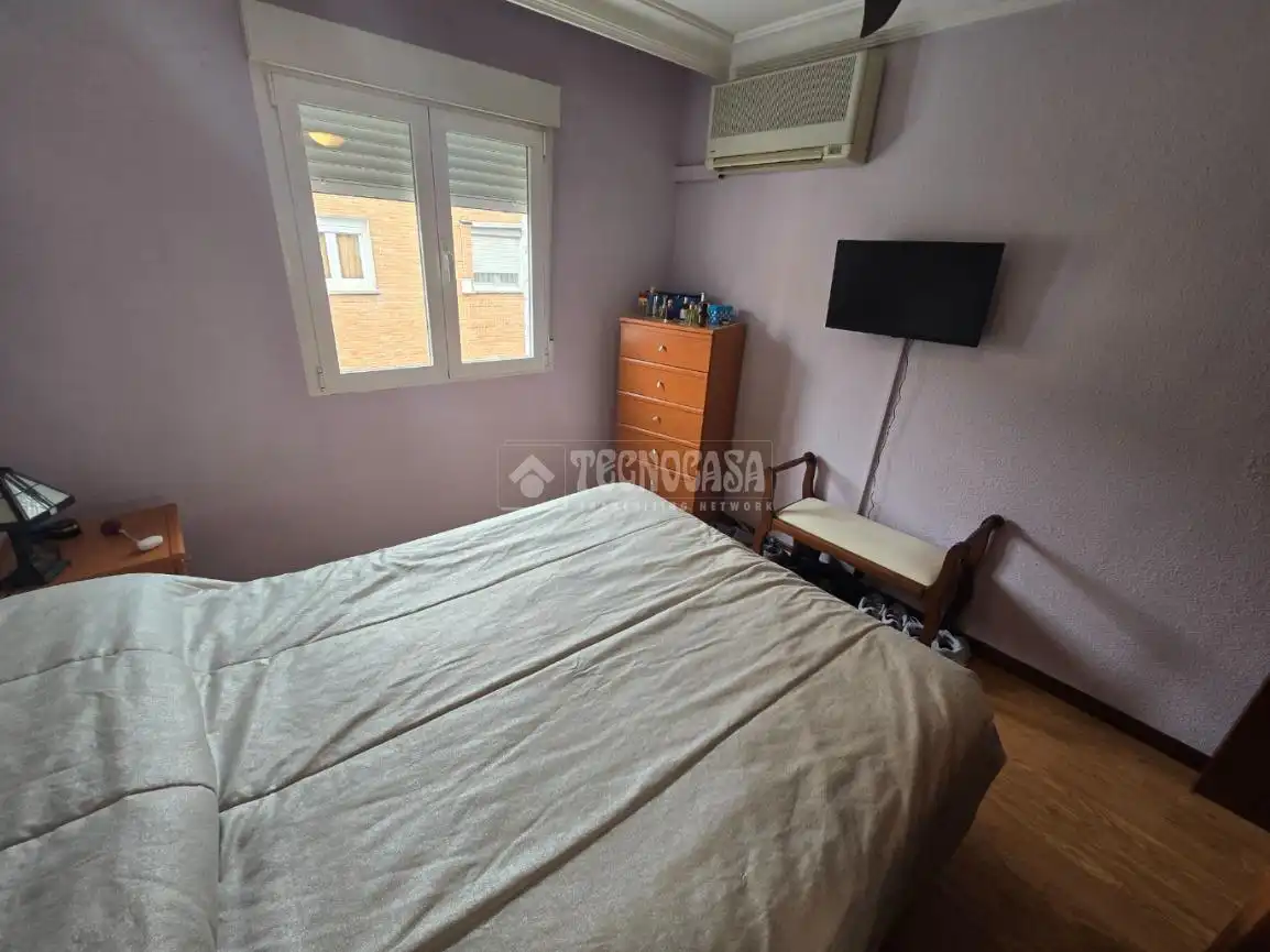 Habitación de Piso en venta en Alcorcón con Aire acondicionado, Terraza y Amueblado