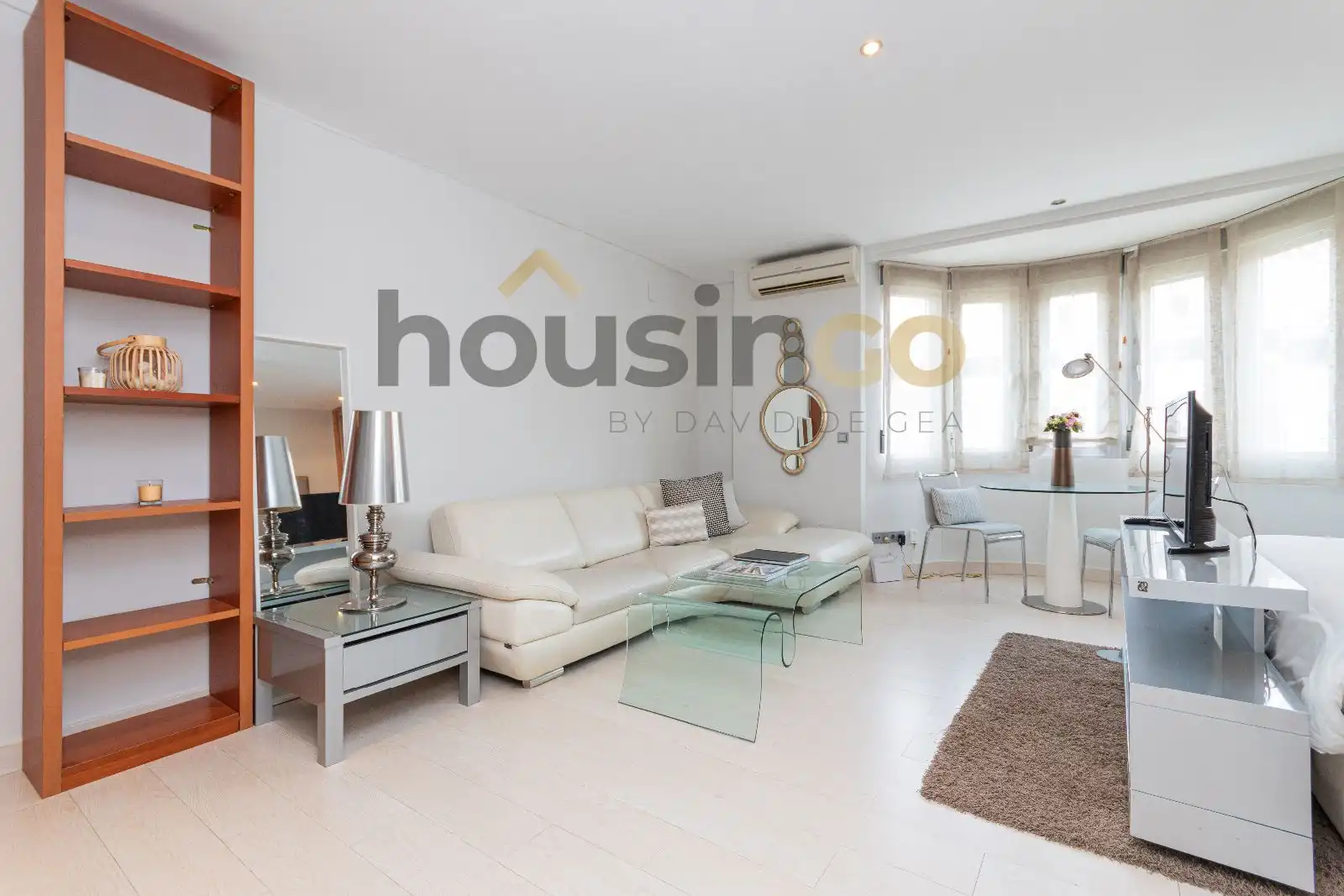 Sala de estar de Estudio de alquiler en Madrid con Aire acondicionado, Calefacción y Amueblado