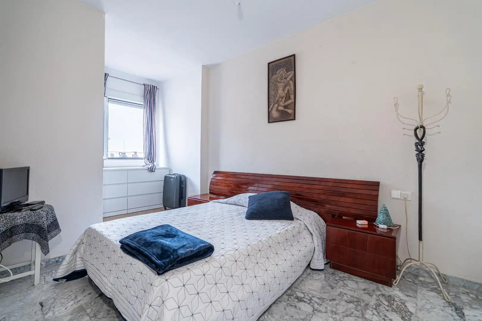 Habitación de Ático en venta en Tomares con Terraza y Piscina comunitaria