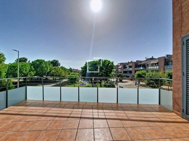 Pis amb piscina en venda a Les Salines - Pla de Sant Pere