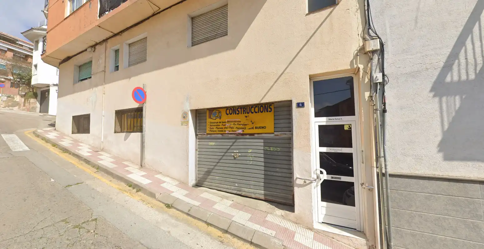 Piso en venta en Calle Maria Lluisa