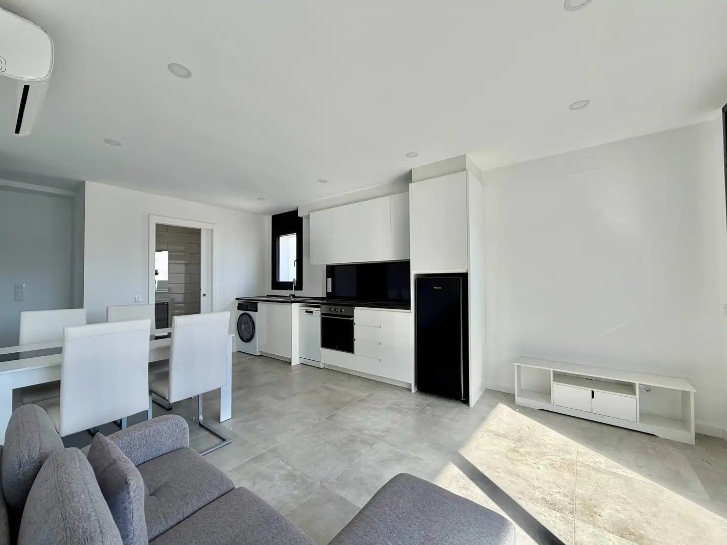 Duplex con ascensore in vendita a Carrer DE LA PUNTA DE LLEVANT, imagen 2