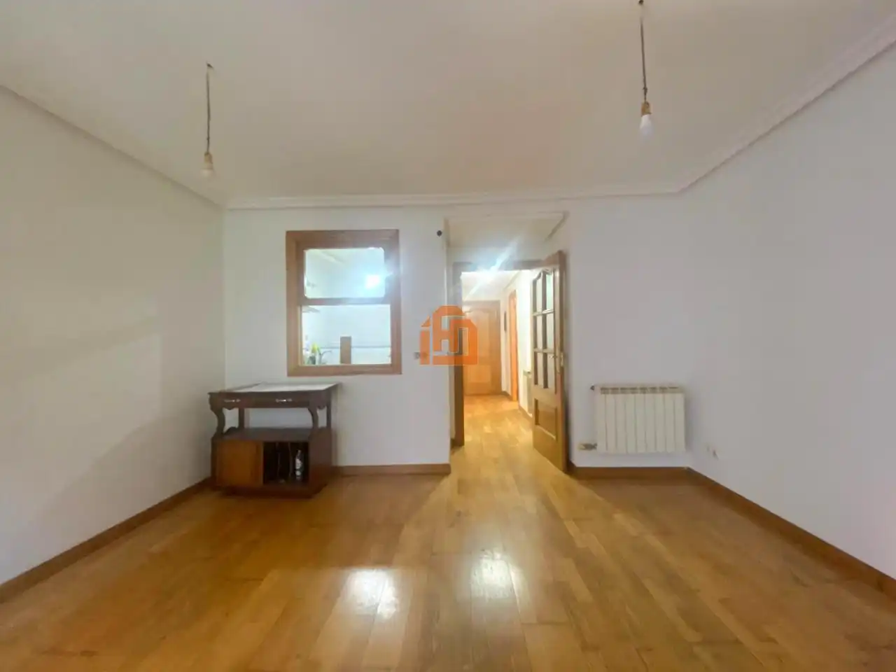 Vista exterior de Apartament en venda en León Capital  amb Calefacció i Traster
